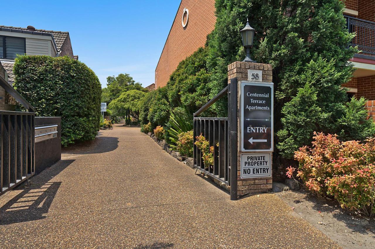 Newcastle Short Stay Accommodation - Centennial Terrace Apartments Exterior photo